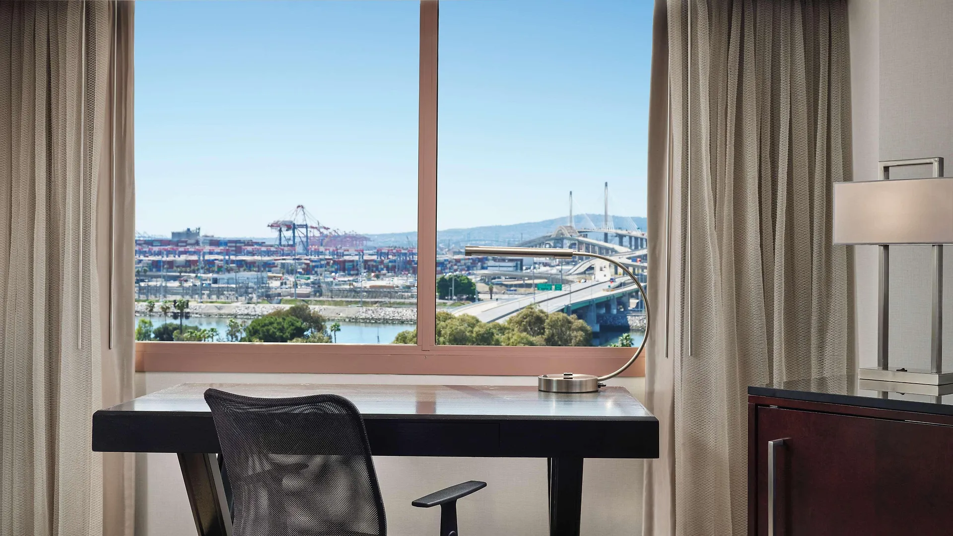 Hilton Long Beach Hotel