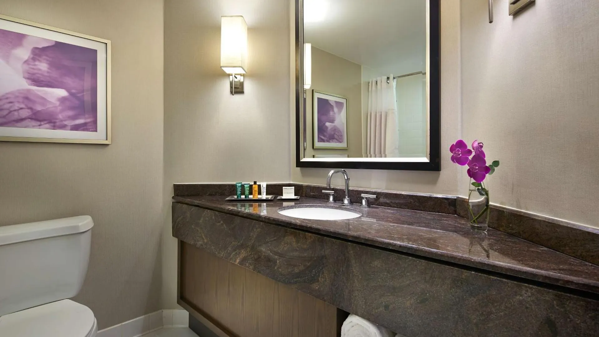 Hilton Long Beach Hotel