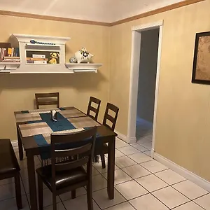  Holiday home Lucky House